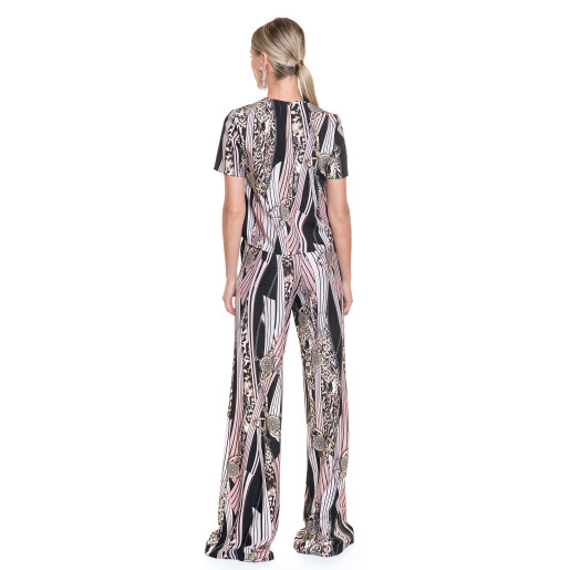 Bluza asimetrica petrecuta in care geometria si imbinarea printului confera originalitate