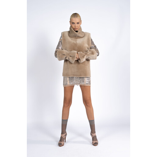 Set vesta cu guler inalt si mansete shearling, bej, 60cm