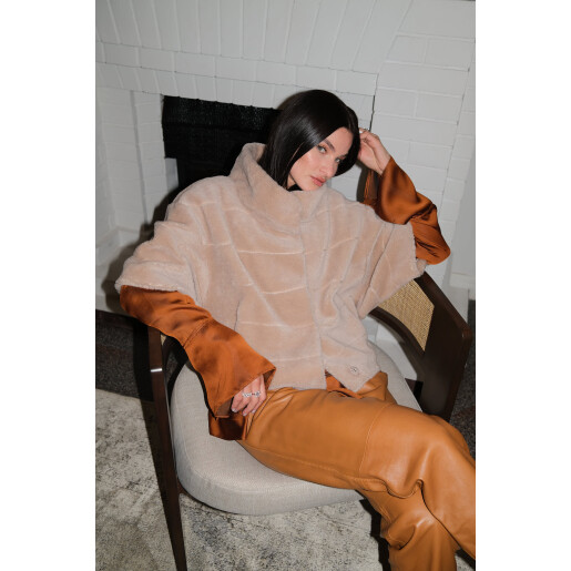 Jacheta maneci 3/4 blana tip lana