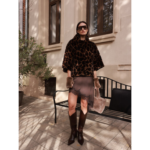 Jacheta blana naturala vizon, animal print, 50cm