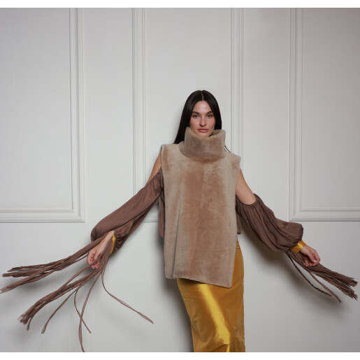 Vesta tip tunica cu guler inalt, shearling merinos spaniol, bej, 60cm