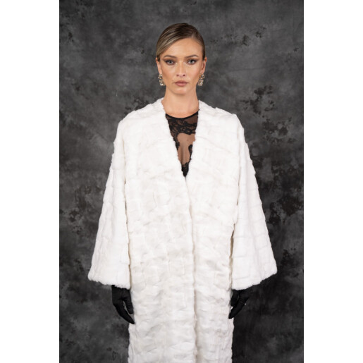 Allure Elysian Haina de Vizon (Nurcă) Albă Premium, tip kimono,130cm| PAÏSI Art Fur