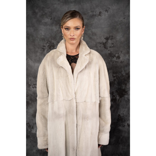 Allure Catifea Pearl Grey | Haină Lungă din Vizon Tuns Gri Deschis 120 cm| PAISI Art Fur 