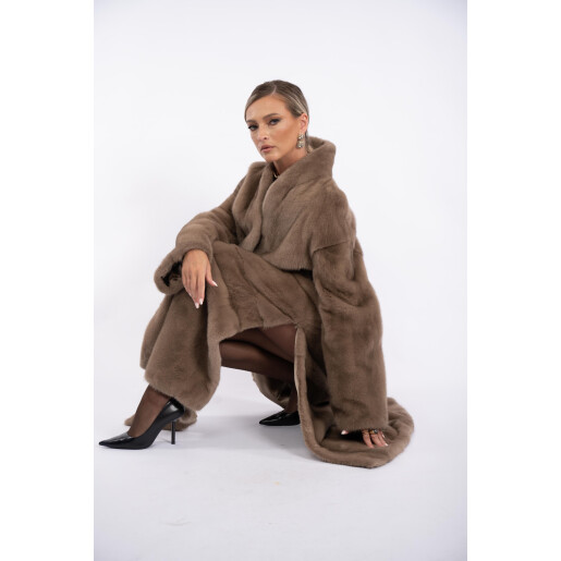 Haina lunga blana naturala vizon, guler tip kimono, dark pastel, 130cm