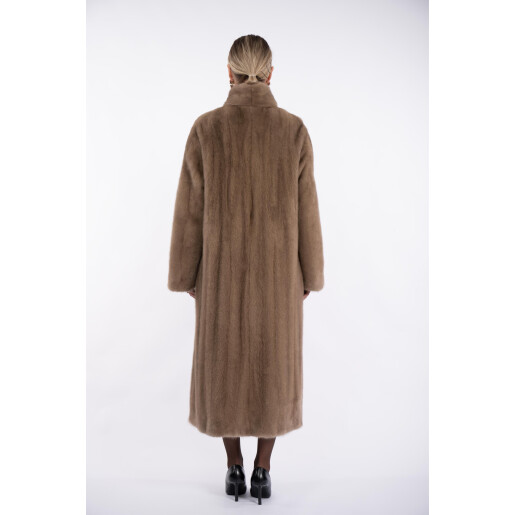 Haina blana naturala vizon, guler tip kimono, dark pastel, 130cm