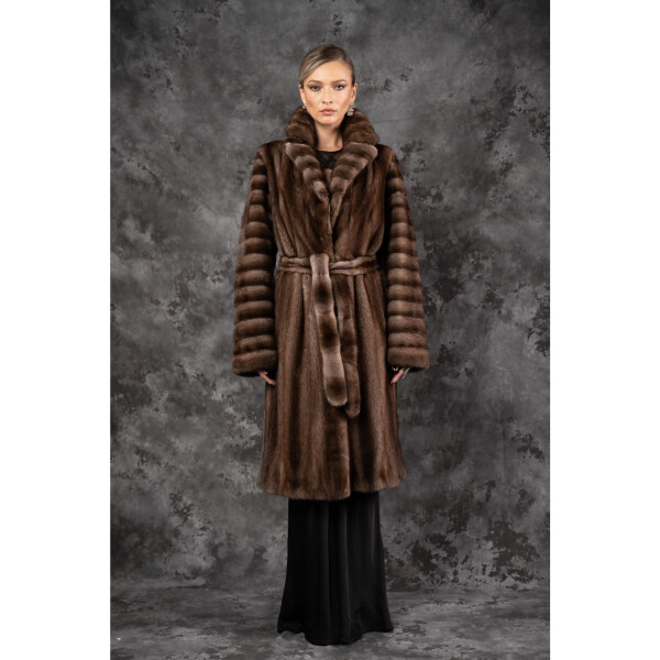 Allure Grace Haină Lungă din Vizon Premium cu Cordon în Talie,  Rever Dublu, Chocolate, 110 cm| PAÏSI Art Fur