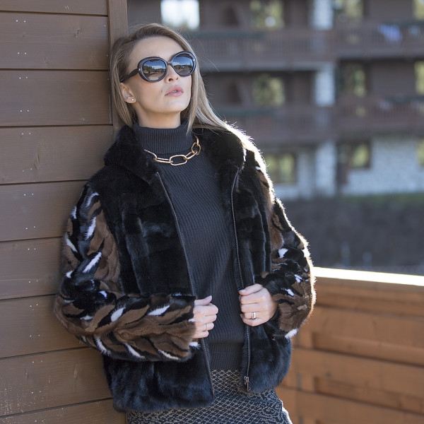 Geaca bomber cu gluga, blana naturala vizon, maneci Artistry lucrate manual, 62cm