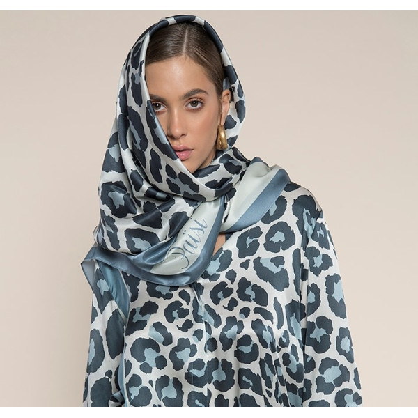 Esarfa matasa naturala 100% animal print blue eyes, 130x130cm