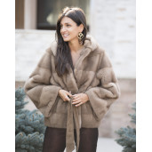 Haina blana vizon/nurca, cu gluga, bej pastel, 65 cm 