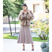 Haina blana naturala vizon, cu gluga, bej pastel, 65 cm 