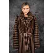 Allure Grace Haină Lungă din Vizon Premium cu Cordon în Talie,  Rever Dublu, Chocolate, 110 cm| PAÏSI Art Fur