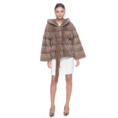 Haina blana vizon/nurca, cu gluga, bej pastel, 65 cm 