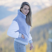 Jacheta tip bomber blana naturala rex0chinchilla, gri cu maneci albe, decor stea spate, 55cm